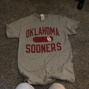 nwot Oklahoma Sooners tee shirt!